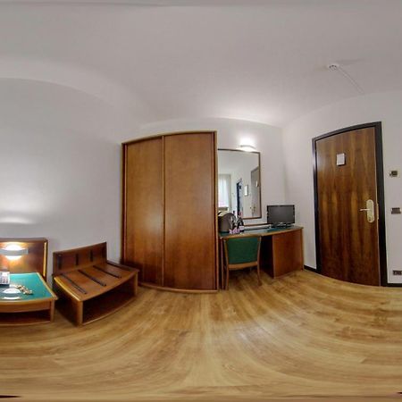 Hotel Daunia Modena Eksteriør bilde